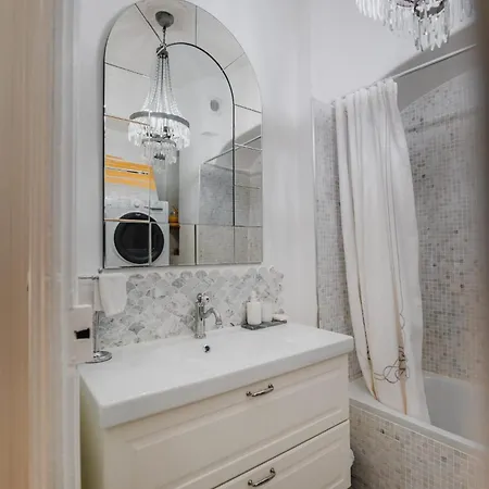 Apartment Roomchic - Les Ambassadeurs