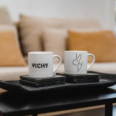 Roomchic - Les Ambassadeurs Apartment Vichy