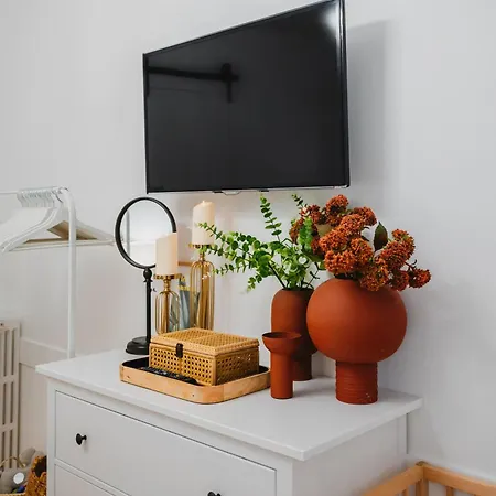 Roomchic - Les Ambassadeurs Apartment