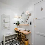 Roomchic - Les Ambassadeurs *