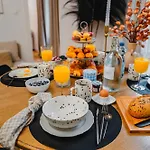 Roomchic - Les Ambassadeurs