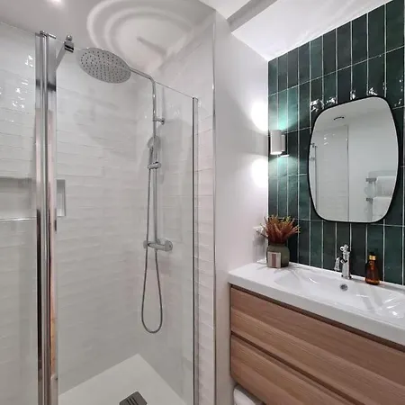 Roomchic - Les Ambassadeurs Апартаменты