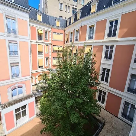 Appartamento Roomchic - Les Ambassadeurs