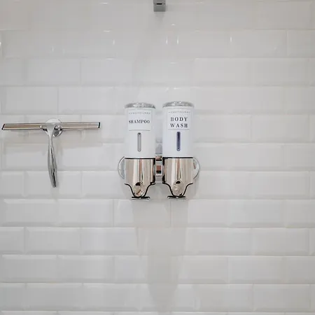 Roomchic - Les Ambassadeurs Виши