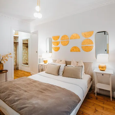 Roomchic - Les Ambassadeurs Апартаменты *