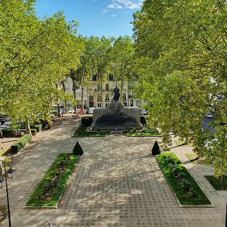 Roomchic - Les Ambassadeurs