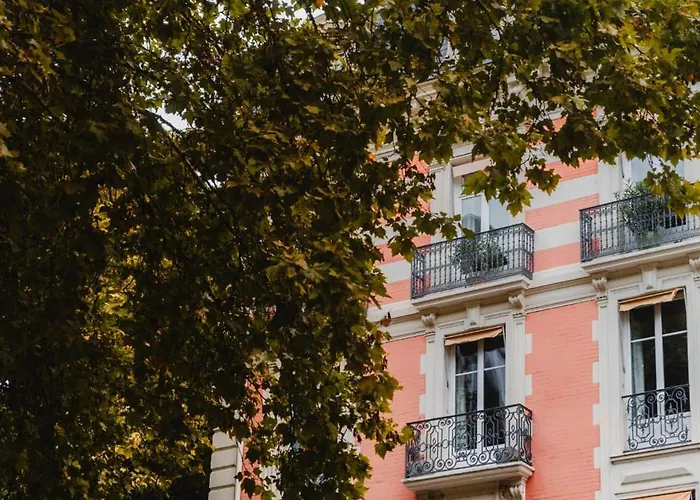 Roomchic - Les Ambassadeurs * Vichy