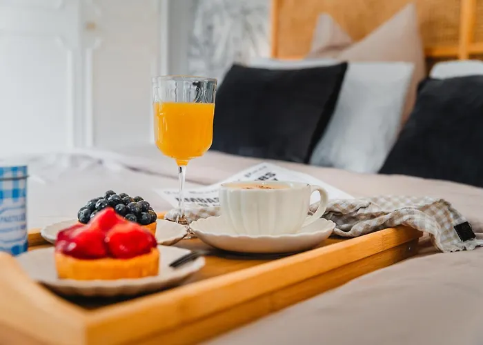 Roomchic - Les Ambassadeurs Apartament *