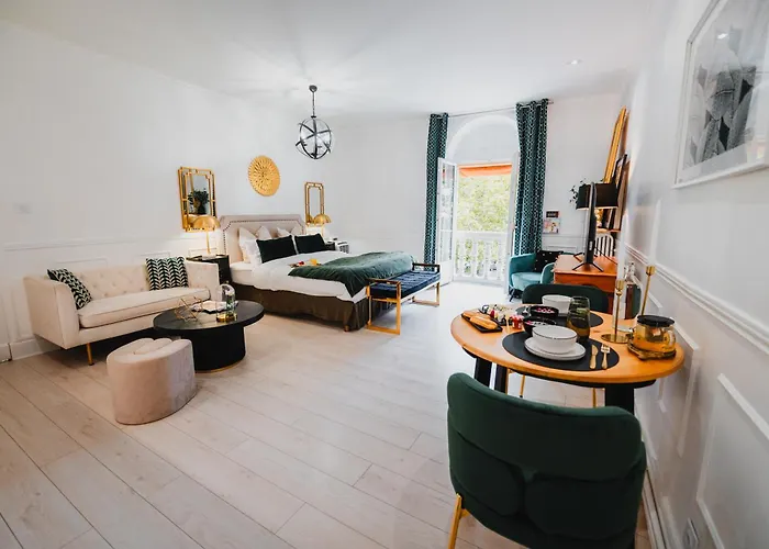 Roomchic - Les Ambassadeurs Vichy