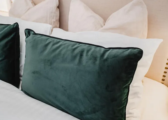 Roomchic - Les Ambassadeurs