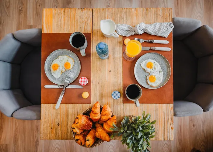 Roomchic - Les Ambassadeurs