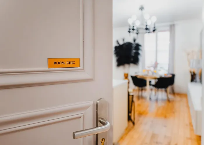 Roomchic - Les Ambassadeurs *