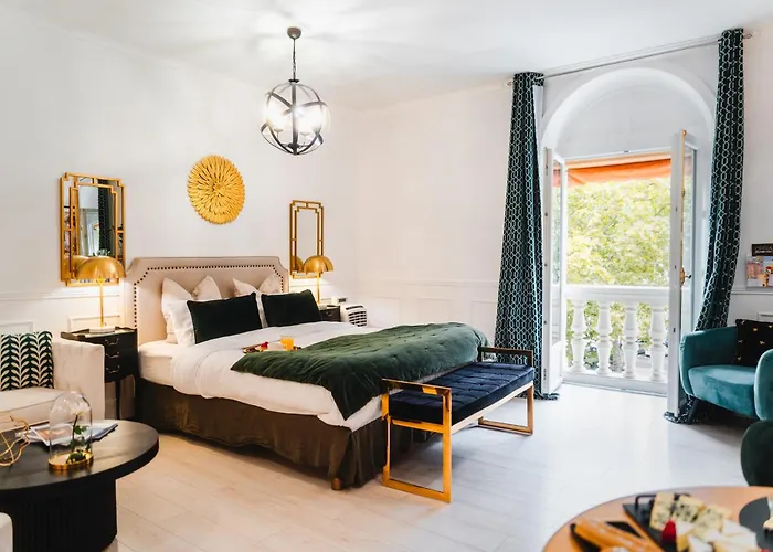 Roomchic - Les Ambassadeurs * Vichy