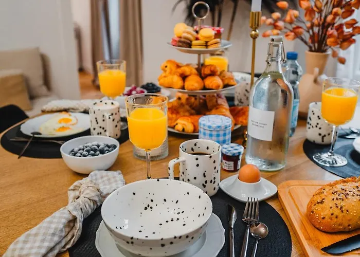 Roomchic - Les Ambassadeurs