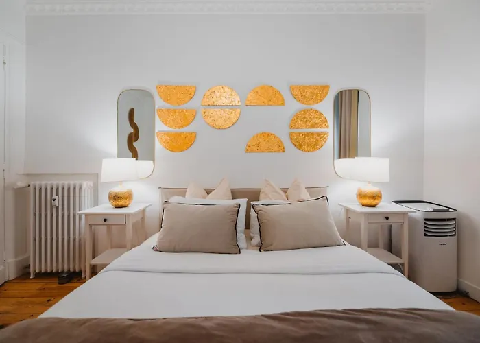 Roomchic - Les Ambassadeurs Apartament *